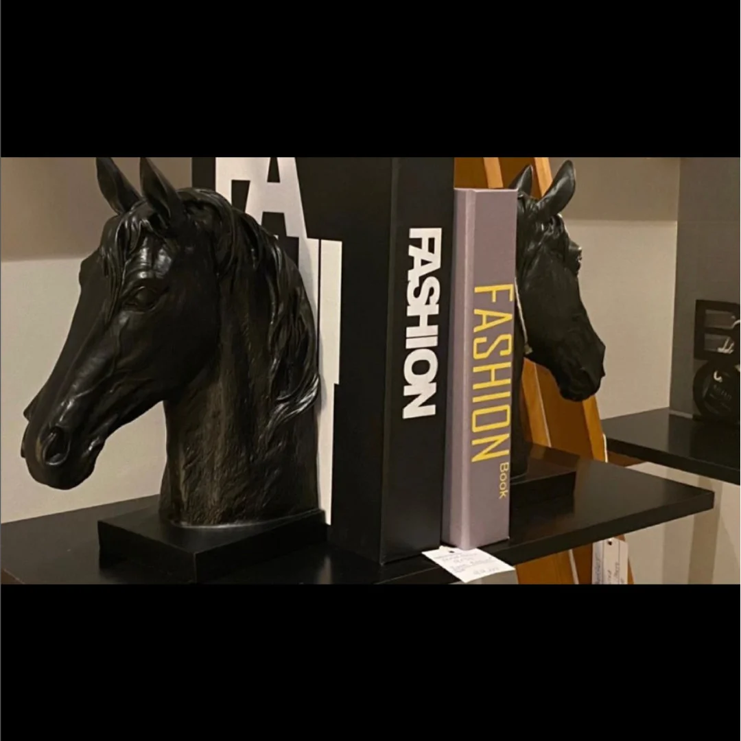 Apoio de Livro – Cavalo | HG Decor Exclusive & Móveis Home Garden | Atibaia - SP