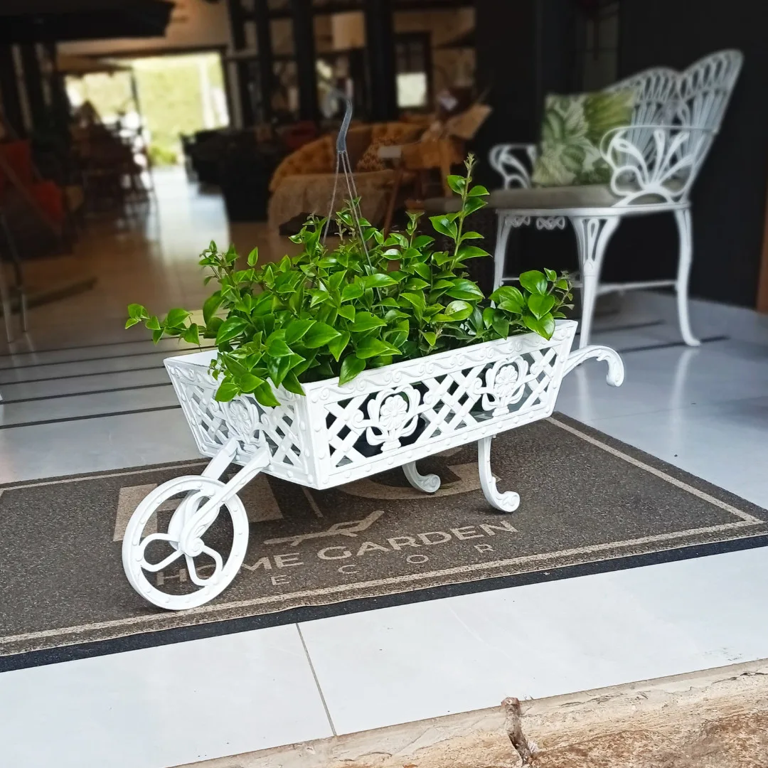 Carrinho Floreira – Charme Clássico para seu Jardim | HG Decor Exclusive & Móveis Home Garden | Atibaia - SP