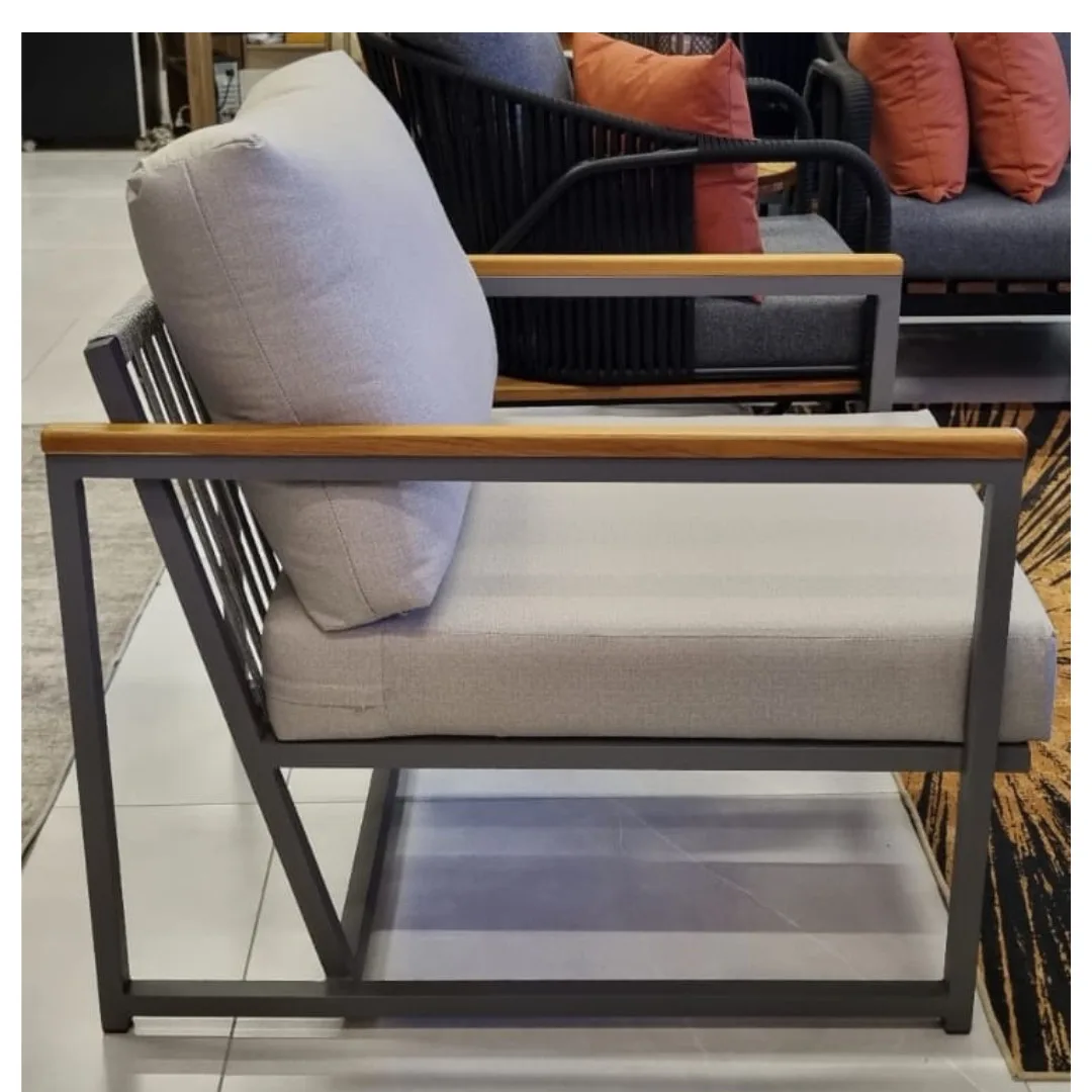 Poltrona Valência – Charme Natural com Design Contemporâneo | HG Decor Exclusive & Móveis Home Garden | Atibaia - SP